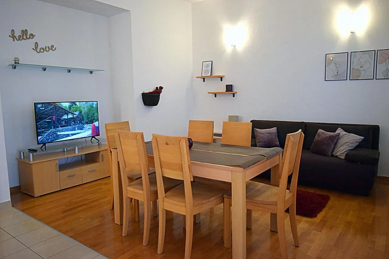 Apartment Apartmani Vila Karla, Dobropoljana, Otok Pasman Croatia