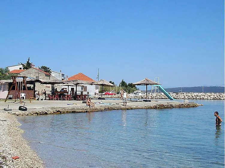 Apartmani Vila Karla, Dobropoljana, Otok Pasman Dobropoljana