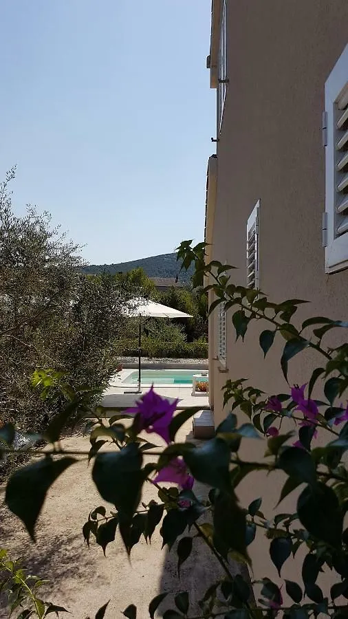 Apartmani Vila Karla, Dobropoljana, Otok Pasman Croatia