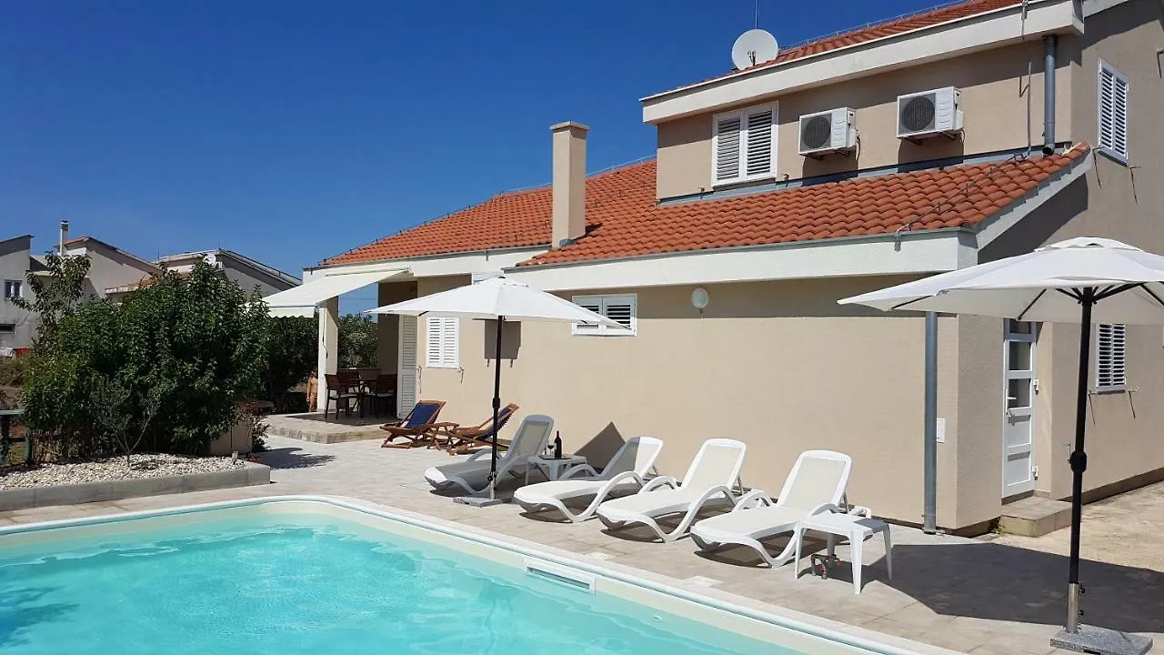 Apartmani Vila Karla, Dobropoljana, Otok Pasman Croatia