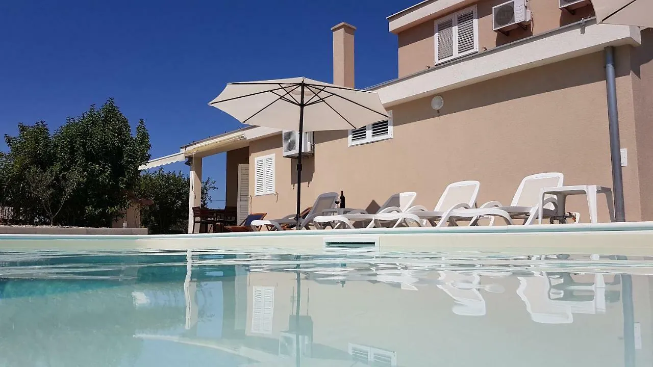 Apartmani Vila Karla, Dobropoljana, Otok Pasman
