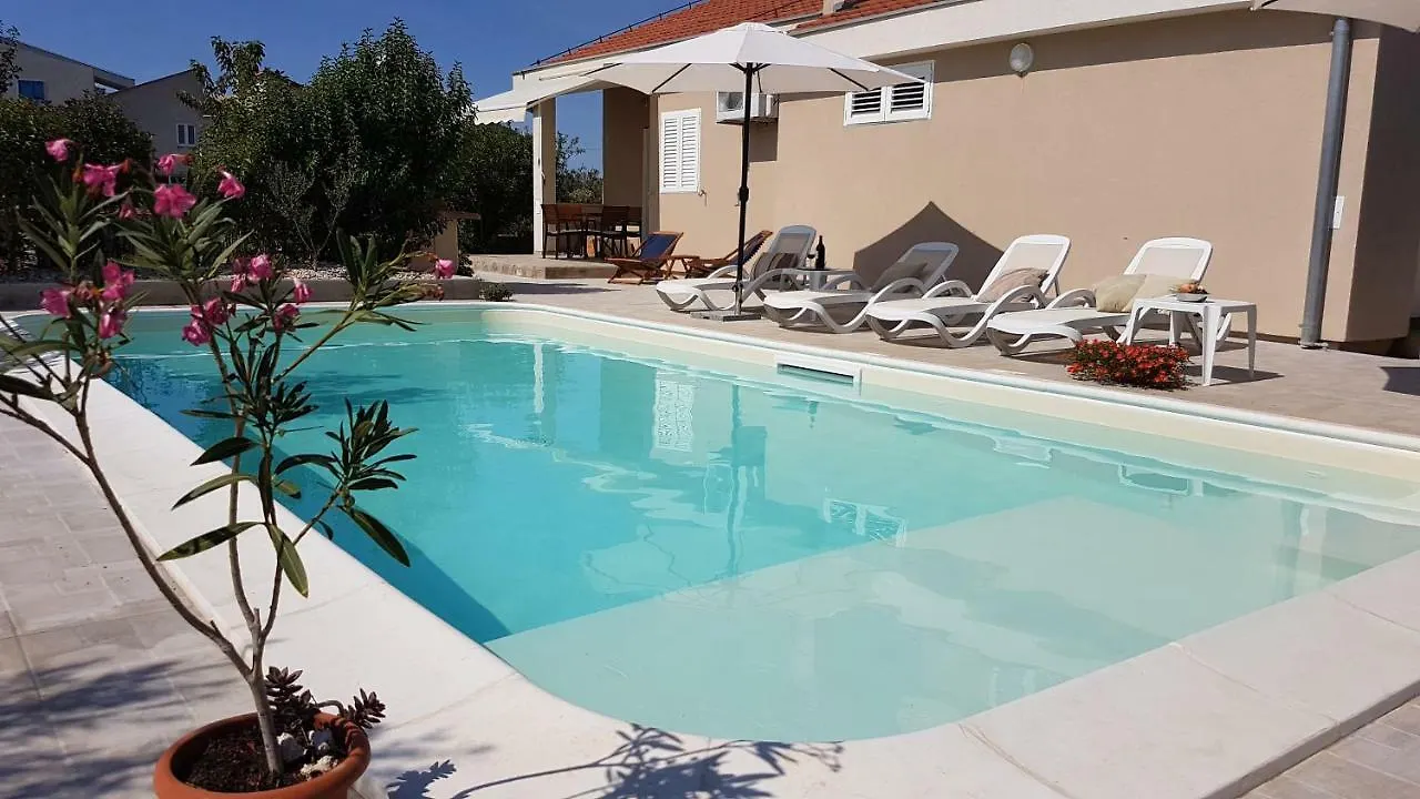 Apartmani Vila Karla, Dobropoljana, Otok Pasman