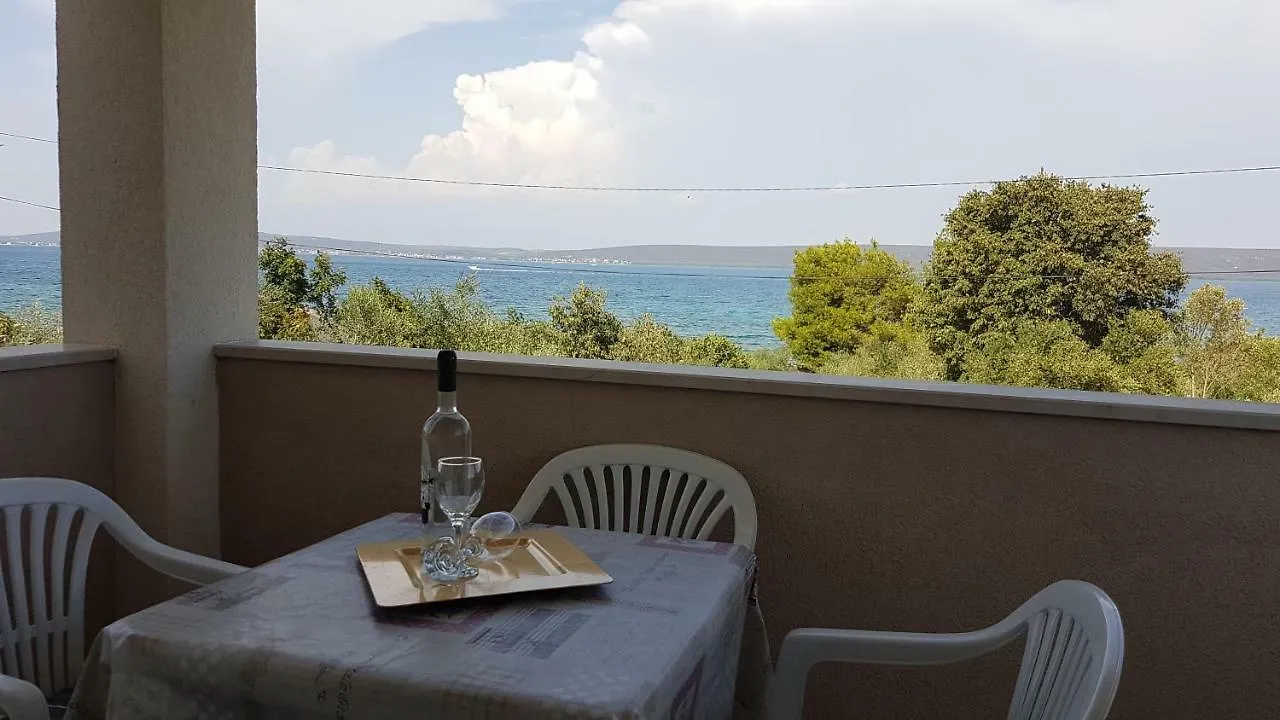 Apartment Apartmani Vila Karla, Dobropoljana, Otok Pasman