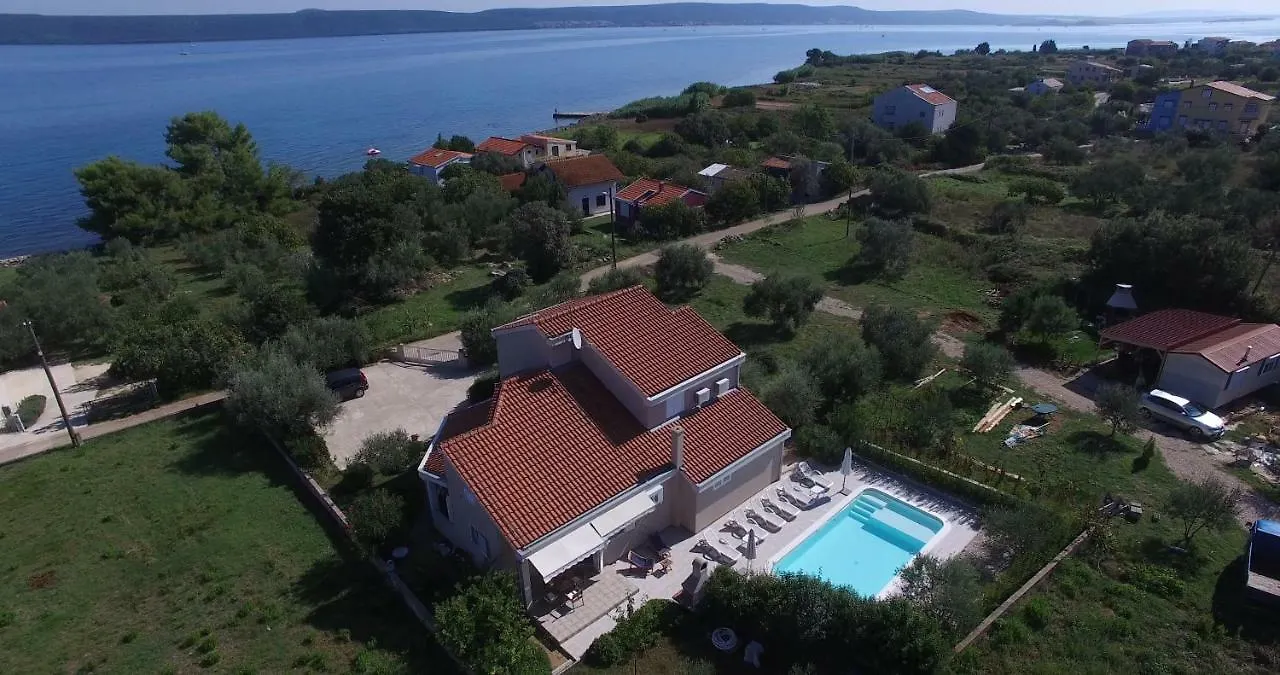 Apartment Apartmani Vila Karla, Dobropoljana, Otok Pasman