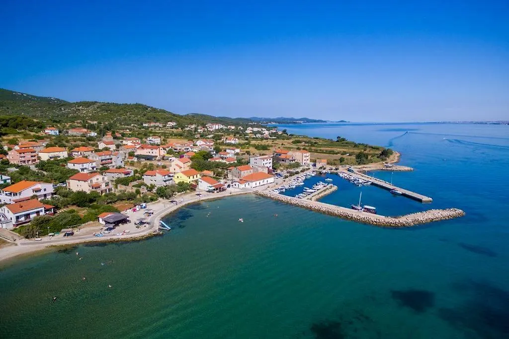 Apartmani Vila Karla, Dobropoljana, Otok Pasman Dobropoljana